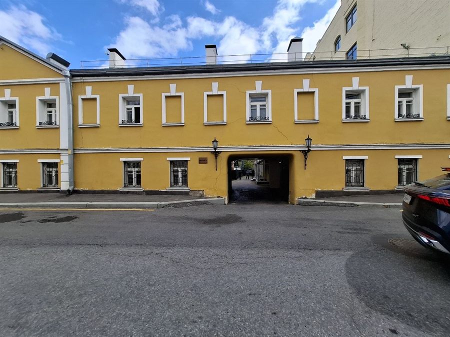 Фасад, средняя часть